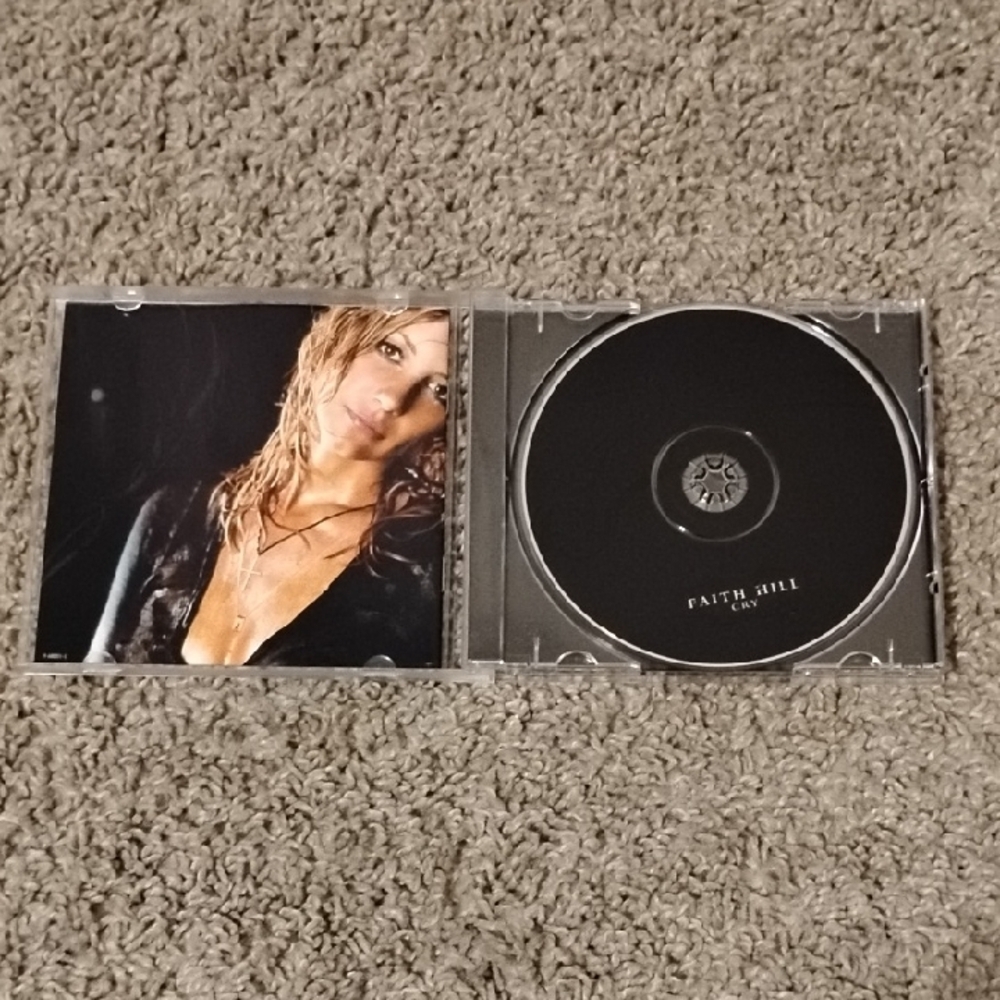 Faith Hill 'Cry' CD Album - Picture 4 of 7